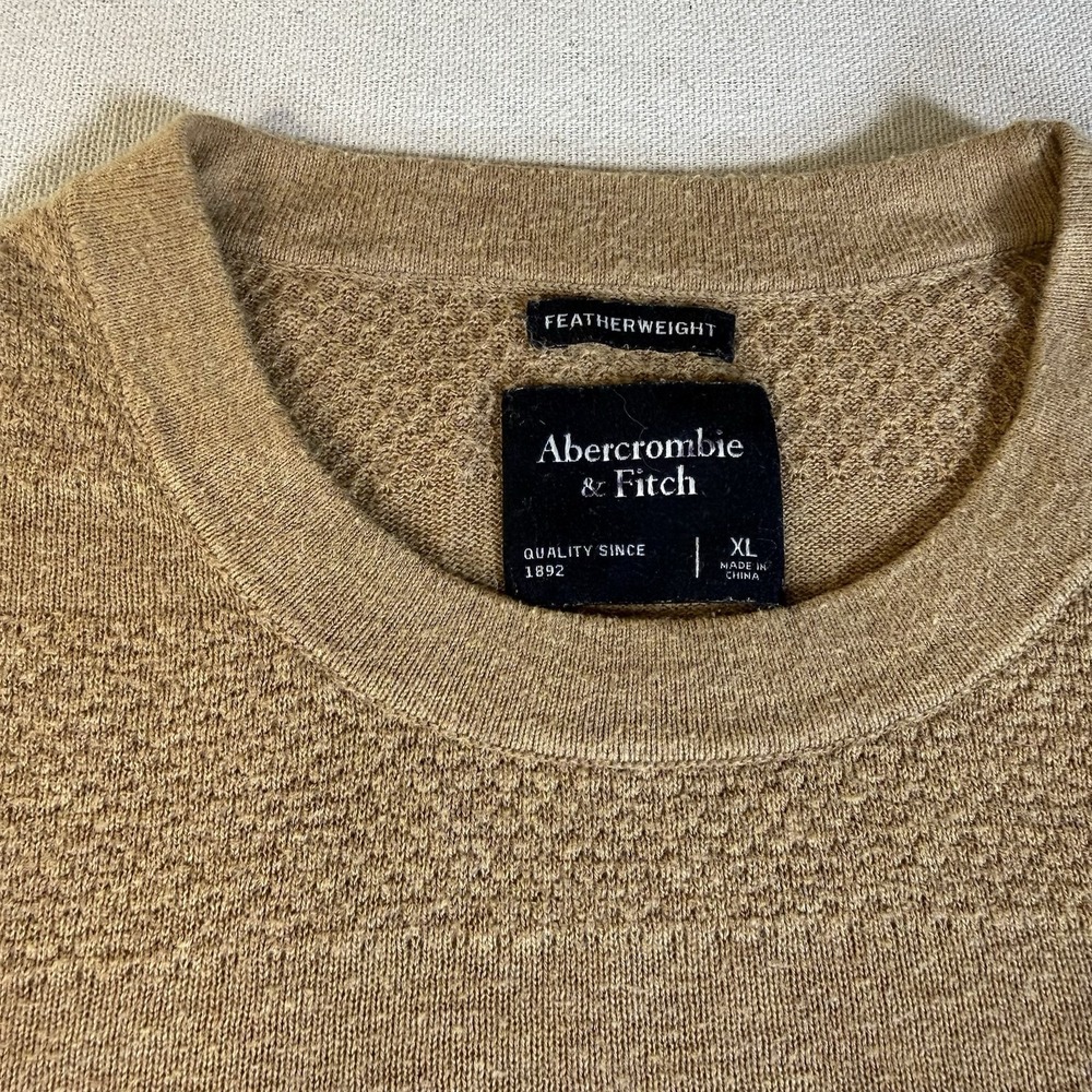 Abercrombie and Fitch Men's Sweater Featherlight Short Sleeve Textured XL Light